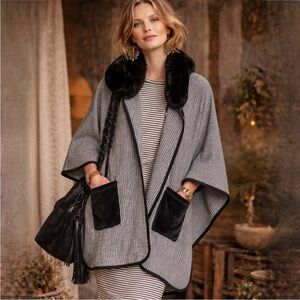 NWT Jane & Berry Black White Faux Fur Hooded Houndstooth Poncho Cardigan